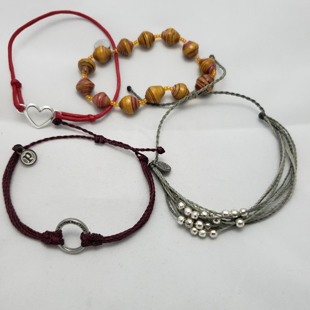 2 Pura Vida bracelets